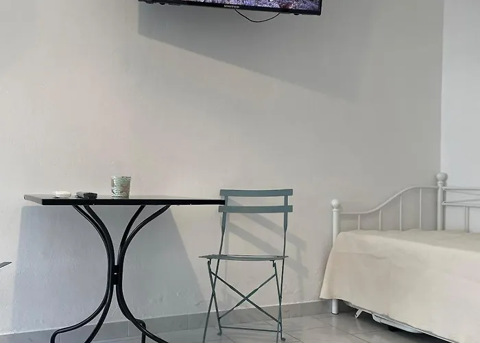 Eirini S * Липси